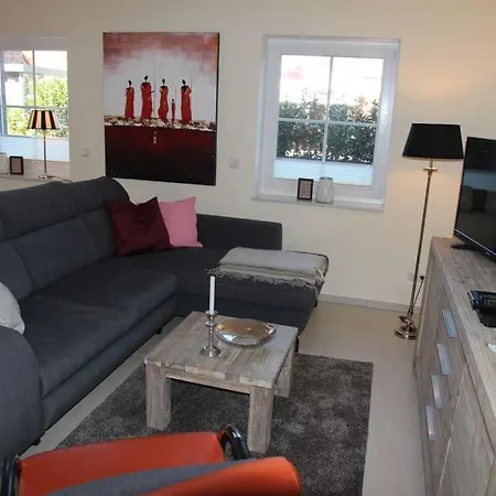 Dina Гретзиль